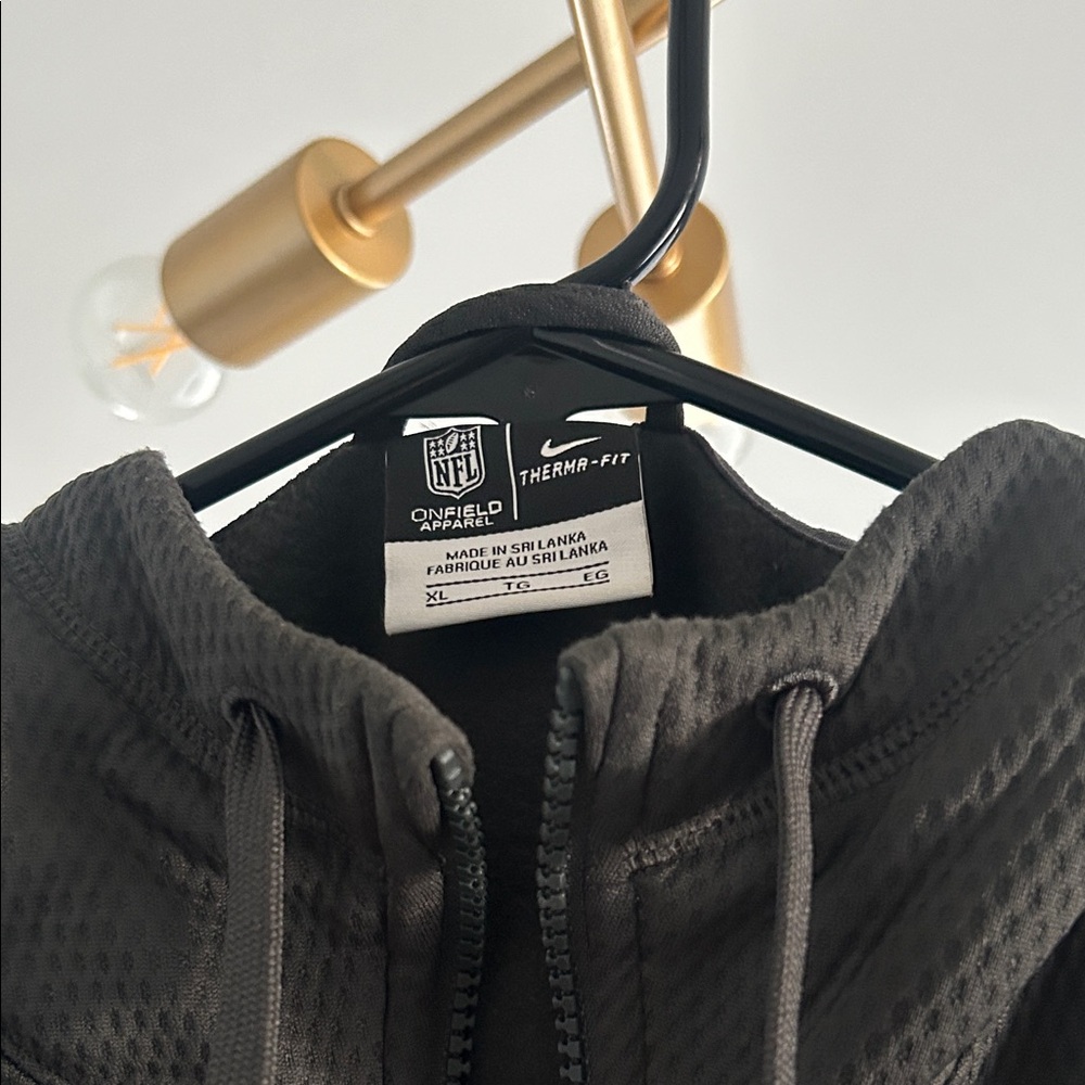 Nike Black Bomber Jacket with Logo - Picture 6 of 6